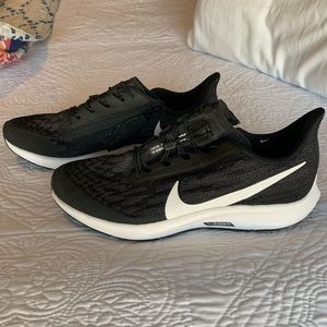 Nike Air Zoom Pegasus 36 Flyease Running Trainers - Black (NEW!)